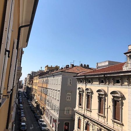 Le Maldobrie Apartment Trieste Luaran gambar